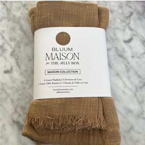 Bluum Maison for Jilly Box, Napkins & Table Runner, New